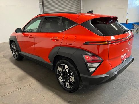 Used 2024 Hyundai Kona SEL FWD image 5