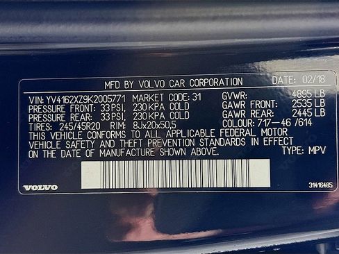 Used 2019 Volvo XC40 T5 Momentum image 32