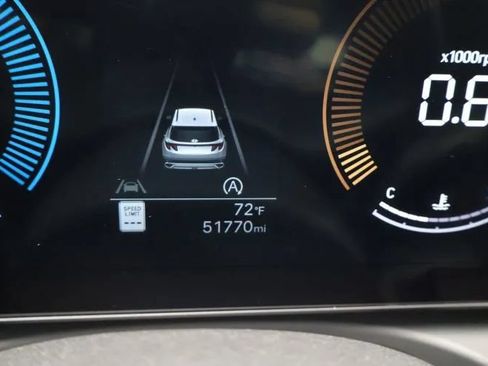 Used 2025 Hyundai Tucson SEL FWD image 29