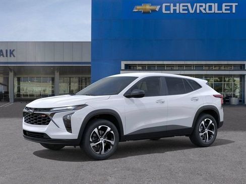 New 2026 Chevrolet Trax RS FWD image 2