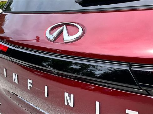 Used 2023 INFINITI QX60 Sensory w/ Cargo Package AWD/4WD image 30