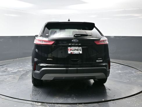 Used 2024 Ford Edge SEL image 12