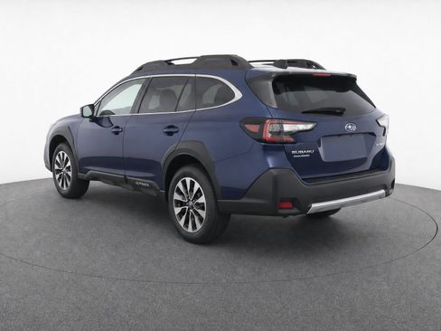 Used 2023 Subaru Outback Limited AWD/4WD image 4