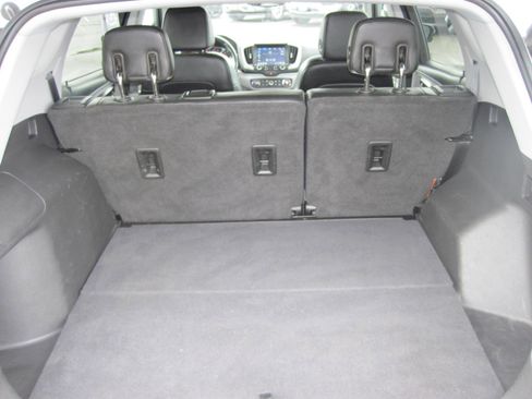 Used 2020 GMC Terrain SLT w/ Preferred Package image 7