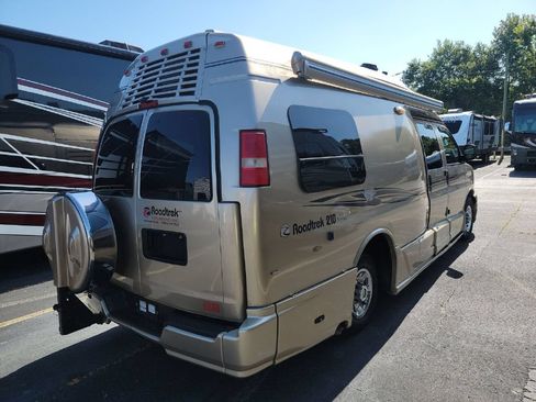 Used 2012 Chevrolet Express 3500 Extended w/ Power Package RWD image 4