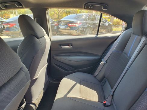 Used 2021 Toyota Corolla SE image 11