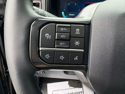 Used 2025 Ford F250 Platinum w/ Tremor Off-Road Package image 26