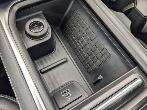 New 2025 Ford Expedition Platinum w/ Stealth Performance Package image 27