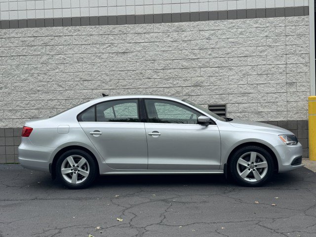 Used 2014 Volkswagen Jetta TDI FWD image 34