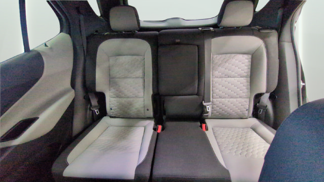 Used 2020 Chevrolet Equinox LS w/ LS Convenience Package FWD image 16