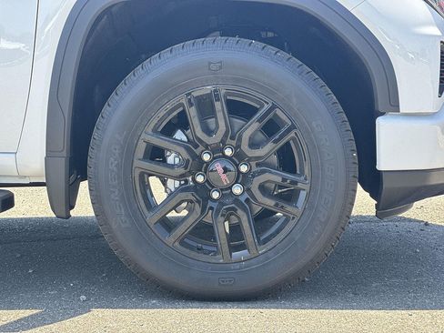 New 2026 GMC Sierra 1500 Elevation w/ LPO, Elevation Black Package RWD image 30