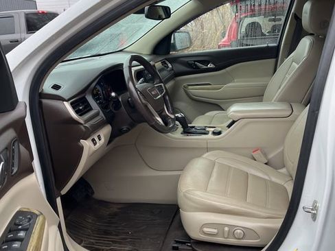 Used 2019 GMC Acadia Denali w/ Technology Package image 3