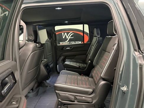 New 2026 GMC Yukon XL AT4 Ultimate AWD/4WD image 13