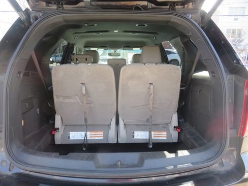 Used 2014 Ford Explorer XLT w/ Equipment Group 202A image 26