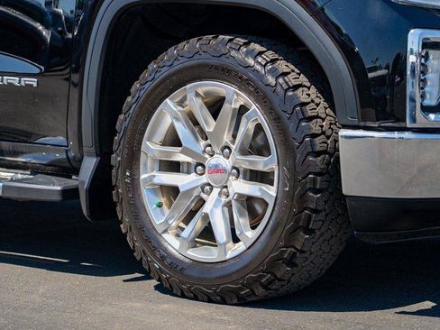 Used 2019 GMC Sierra 1500 SLT w/ SLT Premium Package AWD/4WD image 8