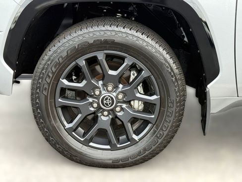 Used 2023 Toyota Tundra Platinum image 12