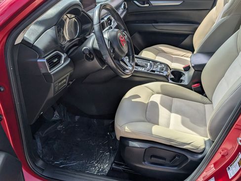 Used 2017 MAZDA CX-5 Touring w/ Preferred Equipment Package image 11