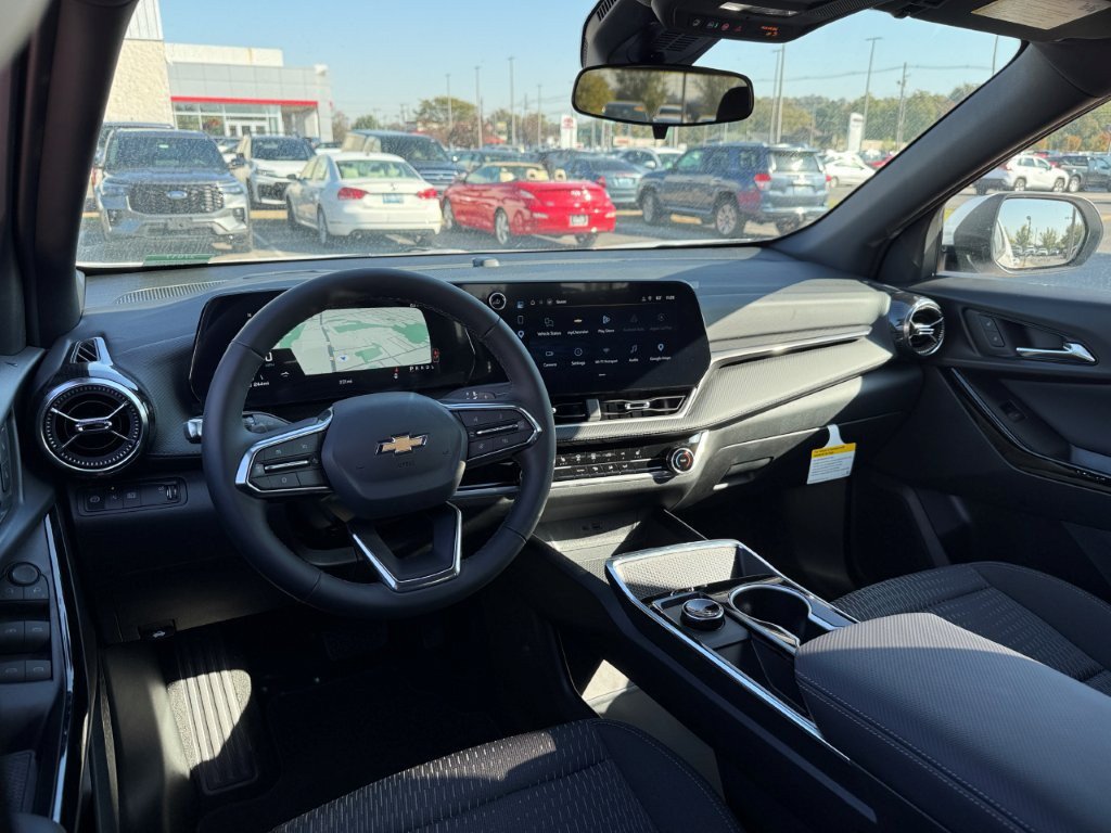 New 2027 Chevrolet Equinox LT FWD image 15
