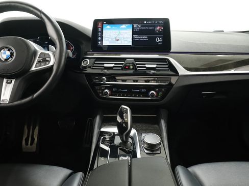 Used 2023 BMW 540i xDrive w/ M Sport Package AWD/4WD image 9