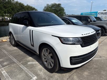 Used 2025 Land Rover Range Rover SE