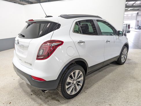 Used 2019 Buick Encore Preferred image 3