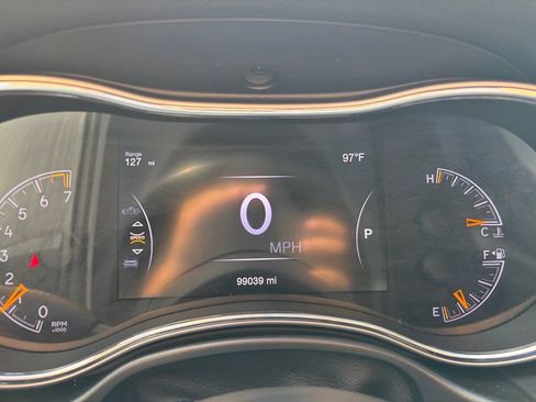 Used 2020 Jeep Grand Cherokee Altitude AWD/4WD image 18