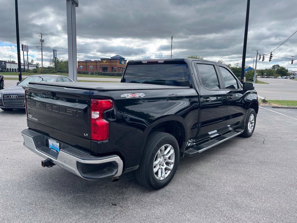 Used 2023 Chevrolet Silverado 1500 LT AWD/4WD image 3