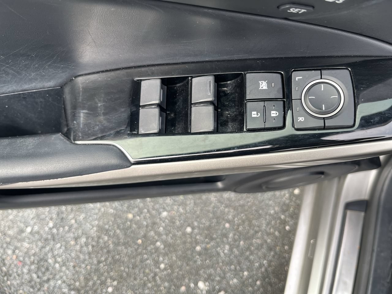 Used 2019 Lexus IS 300 AWD w/ Navigation Package image 4