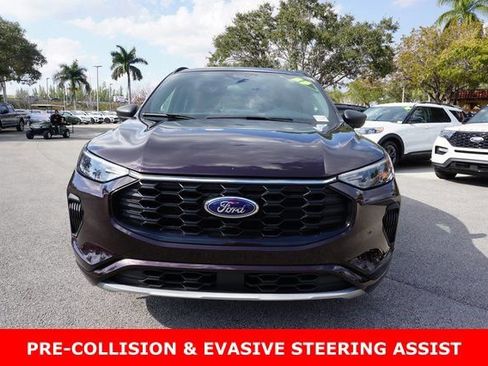 Used 2023 Ford Escape ST-Line w/ Equipment Group 301A image 9