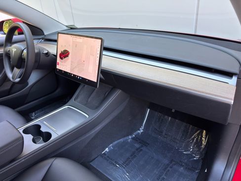 Used 2023 Tesla Model 3 Standard Range RWD image 15