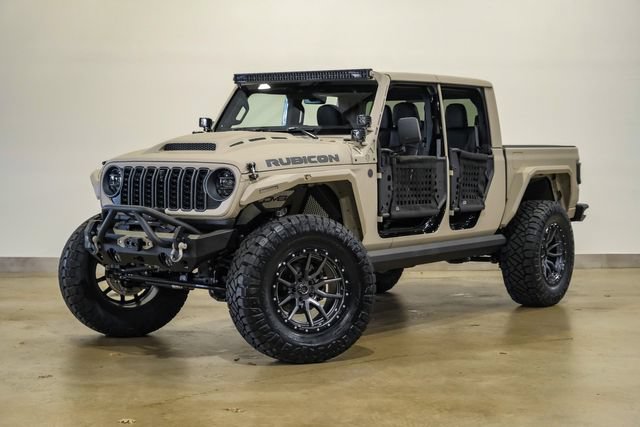 Used 2025 Jeep Gladiator Rubicon w/ Safety Group AWD/4WD image 5