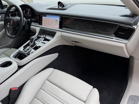 Certified 2023 Porsche Panamera Turbo S image 22