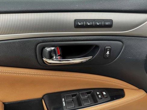 Used 2014 Lexus LS 460 w/ F Sport Package RWD image 21