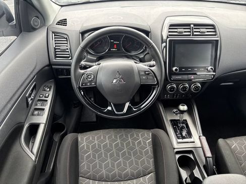 Used 2024 Mitsubishi Outlander Sport AWD image 13