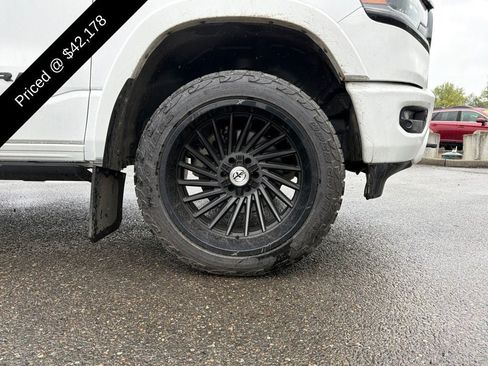 Used 2022 RAM 1500 Limited w/ Night Edition AWD/4WD image 4