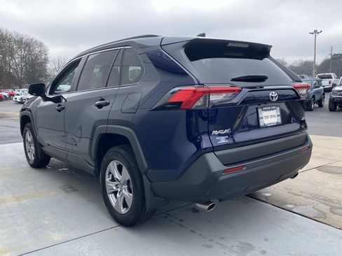 Used 2025 Toyota RAV4 XLE image 9