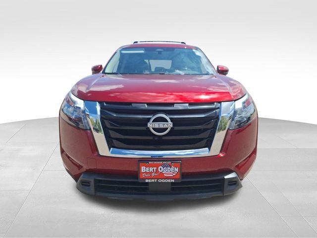 Certified 2024 Nissan Pathfinder SV FWD image 2