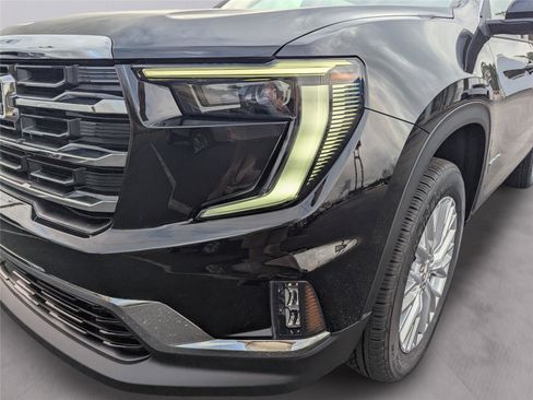 New 2026 GMC Acadia Elevation w/ Elevation Premium Package FWD image 10