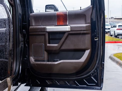 Used 2022 Ford F250 King Ranch w/ Tremor Off-Road Package image 38