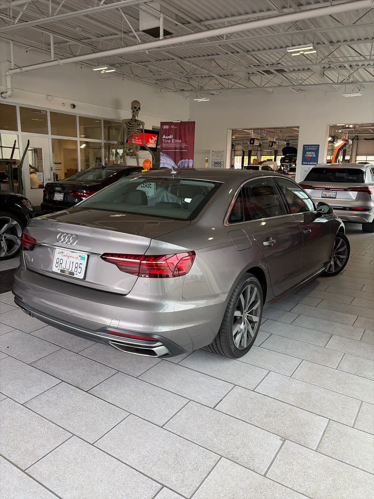 Used 2020 Audi A4 2.0T Premium FWD image 5