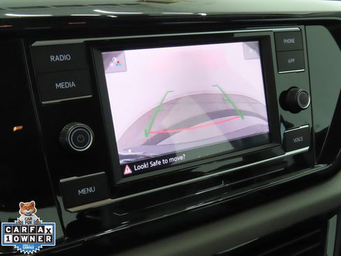 Certified 2024 Volkswagen Taos S w/ MDO Package image 19