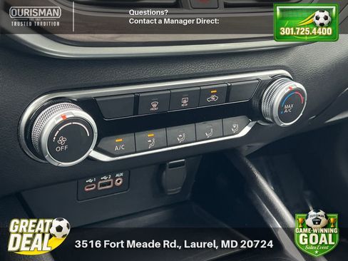 Used 2024 Nissan Altima 2.5 SV FWD image 14