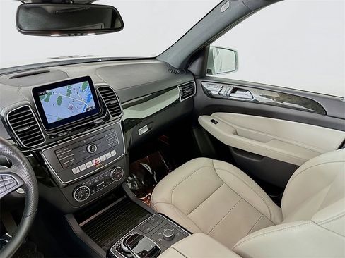 Used 2019 Mercedes-Benz GLS 450 4MATIC image 23