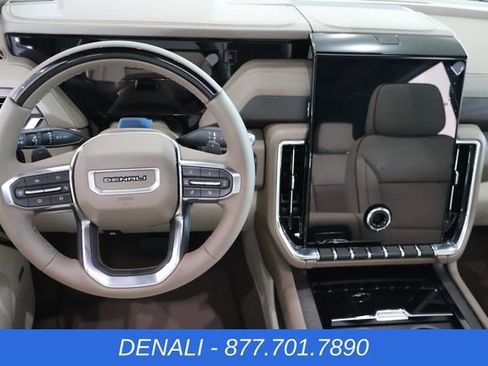 New 2026 GMC Yukon Denali w/ Denali Reserve Package AWD/4WD image 18