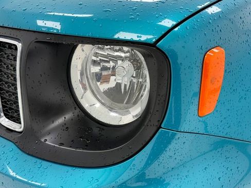 Used 2020 Jeep Renegade Latitude FWD image 6