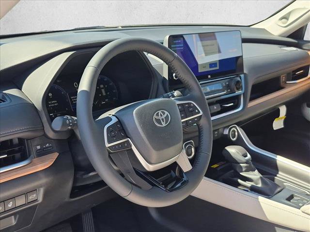 New 2026 Toyota Grand Highlander AWD image 3