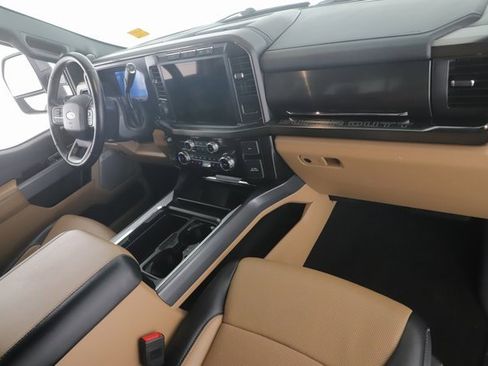 Used 2024 Ford F250 Lariat w/ Lariat Ultimate Package image 32