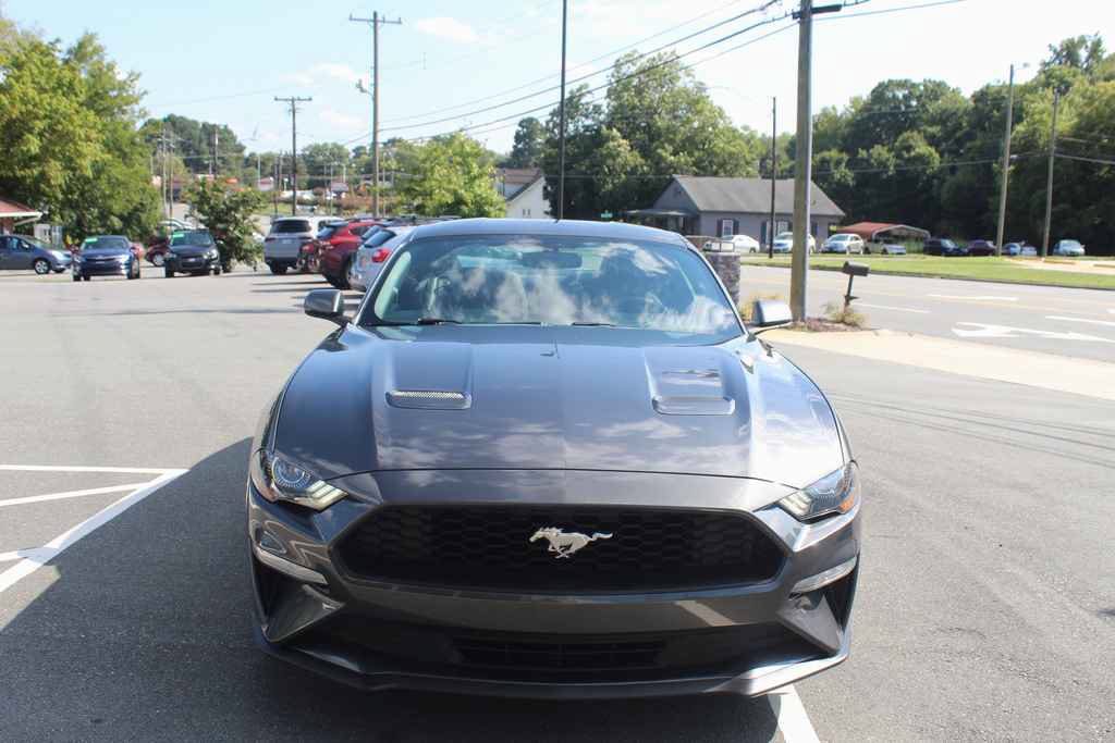 Used 2020 Ford Mustang Coupe RWD image 2