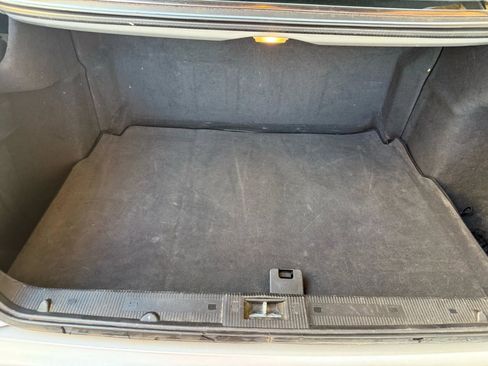 Used 2001 Mercedes-Benz E 320 Sedan image 23