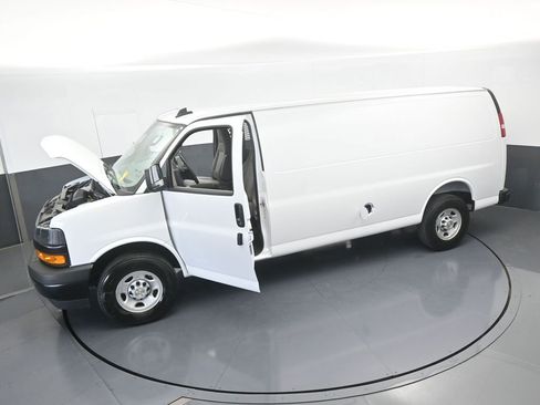 New 2025 Chevrolet Express 3500 Extended w/ Driver Convenience Package image 57